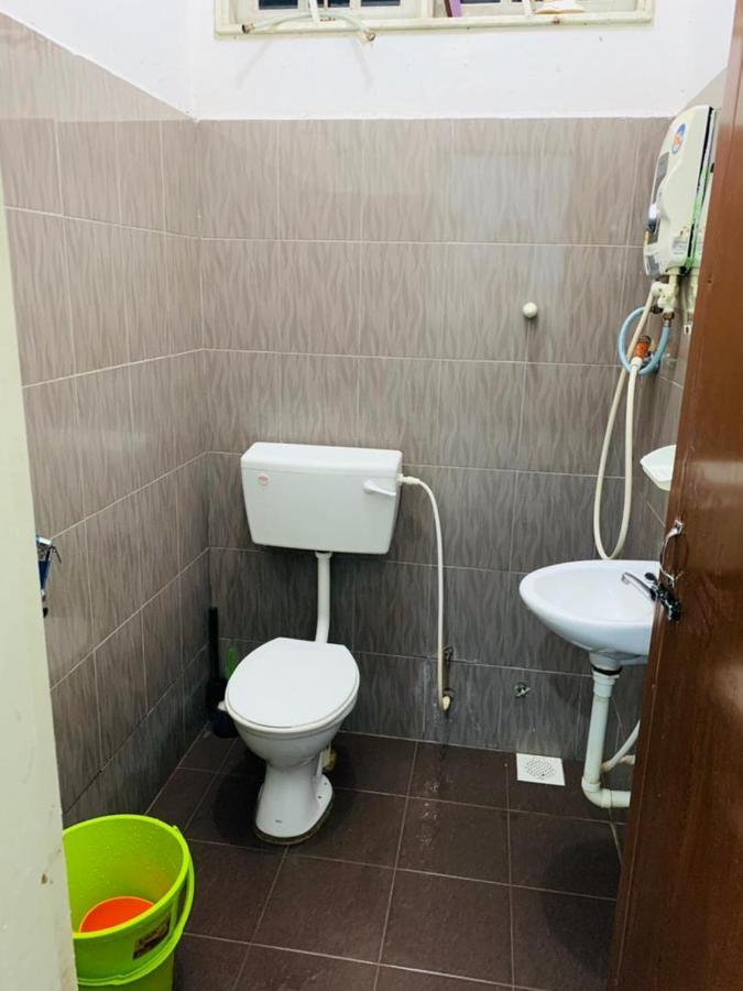 Nurul Amin Guest House Pantai Cahaya Bulan Kota Bharu Exterior foto