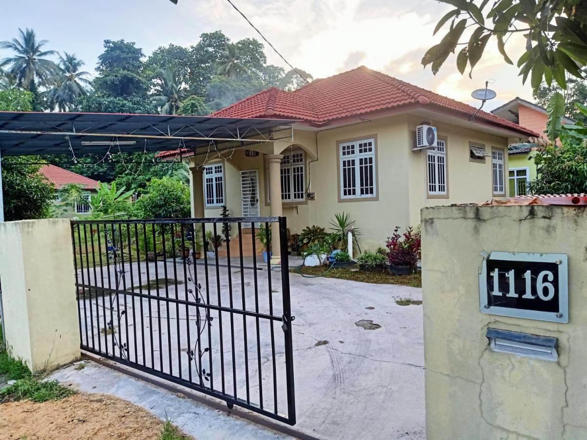 Nurul Amin Guest House Pantai Cahaya Bulan Kota Bharu Exterior foto